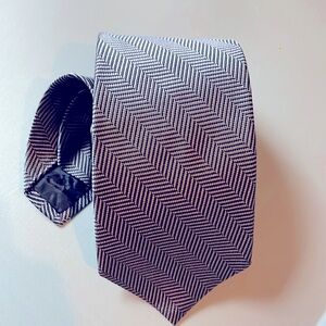 Brooks Brothers tie top of the line made in USA woven in Italy pure silk